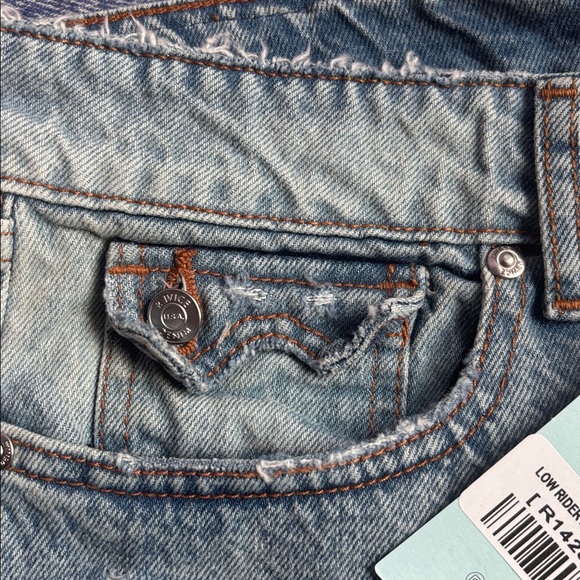 REVICE Low Rider Shorts - Picture 7 of 8